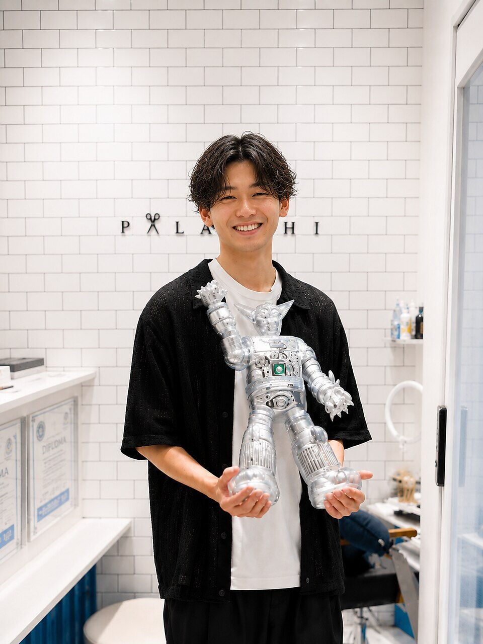 はじめまして、PALACCHI（パラッチ）阪神西宮店です